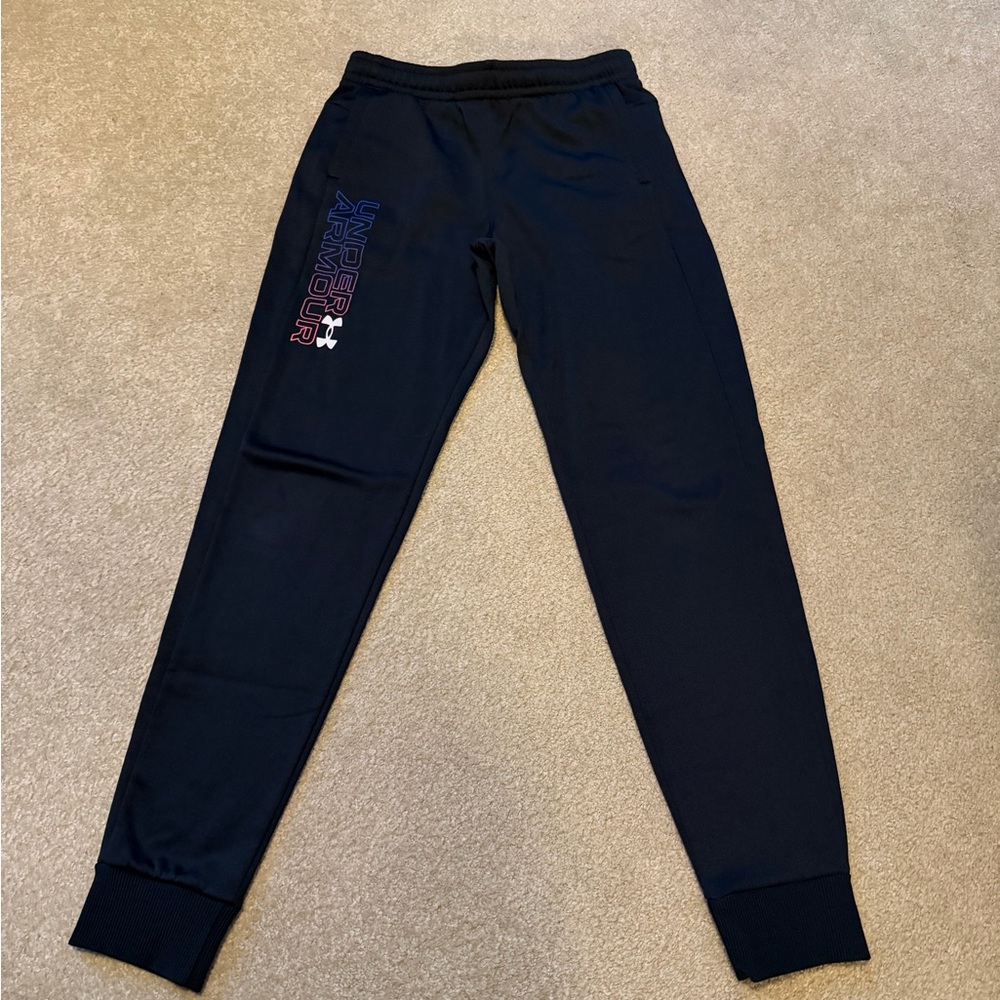 Under armour joggers like new super soft youth large